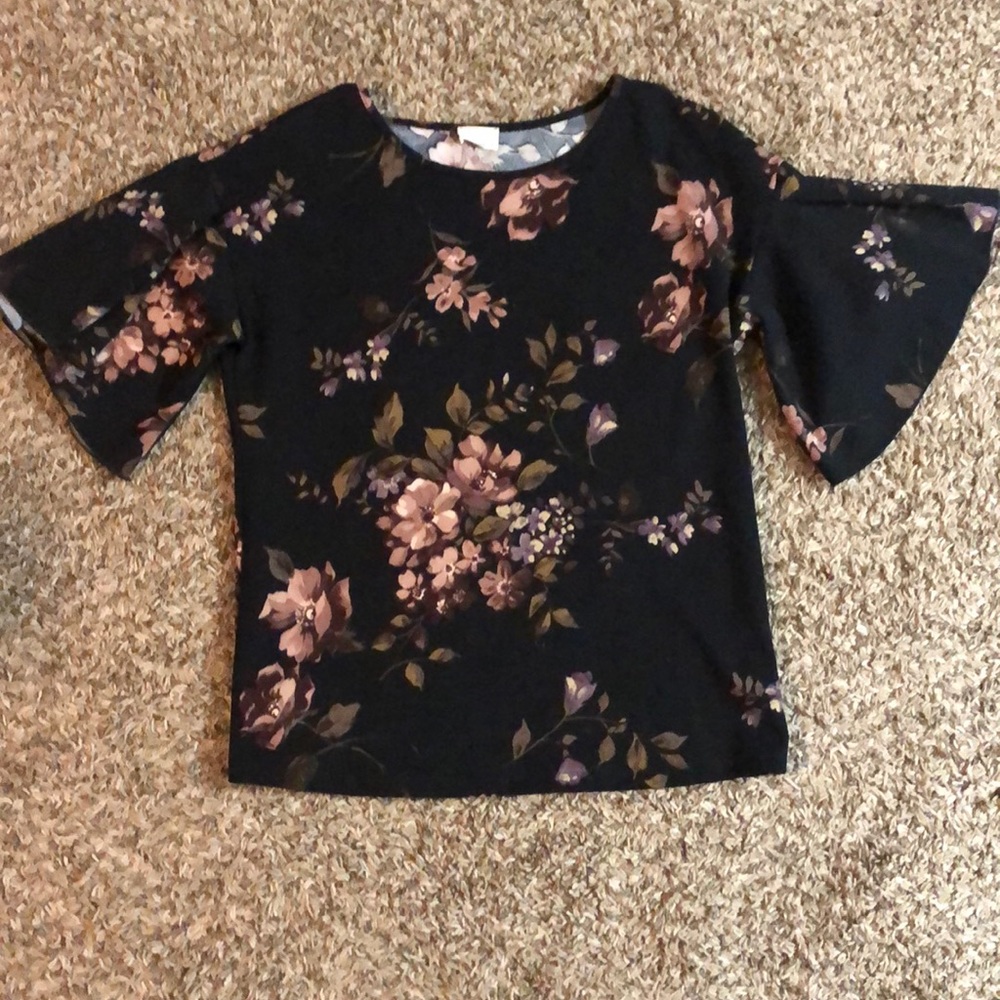 Short sleeve blouse